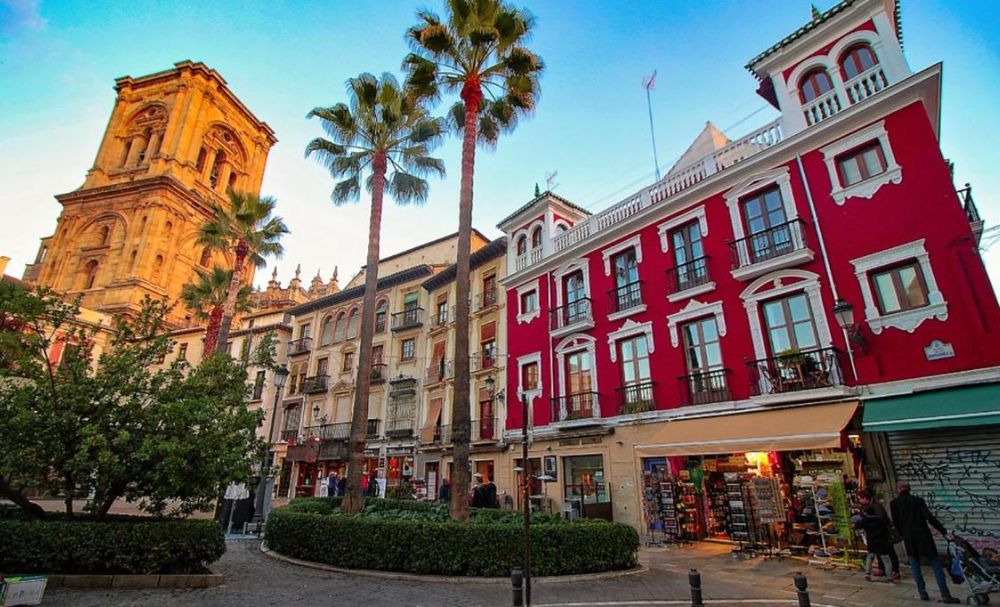 Con Terraza A 4 Minutos De La Catedral Apartment *
